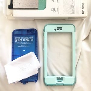 BRAND NEW iPhone 6s Lifeproof case
